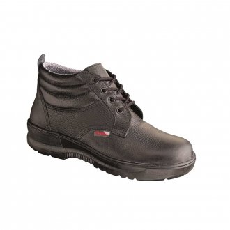 Botina de couro, com cadar�o, 44, biqueira em pl�stico, solado em poliuretano bidensidade, CONFORTO