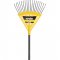 Vassoura pl�stica para grama, com 18 palhetas met�licas, com cabo, VONDER